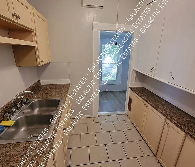 60 Arlington St #2 — Photo 5