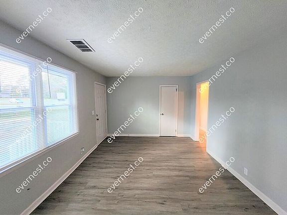 2nd image of 328 Glen Iris Dr