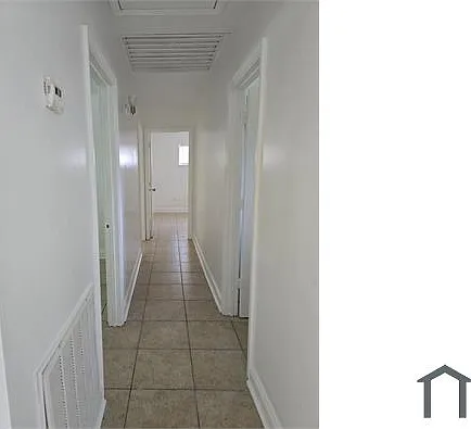 4811 Lancelot Dr — Photo 3