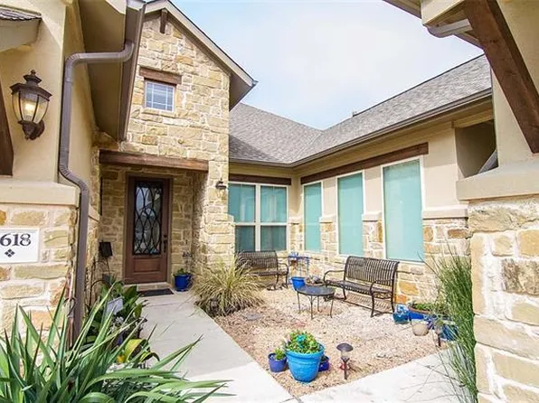 7618 Turnback Ledge Trl, Lago Vista, TX 78645