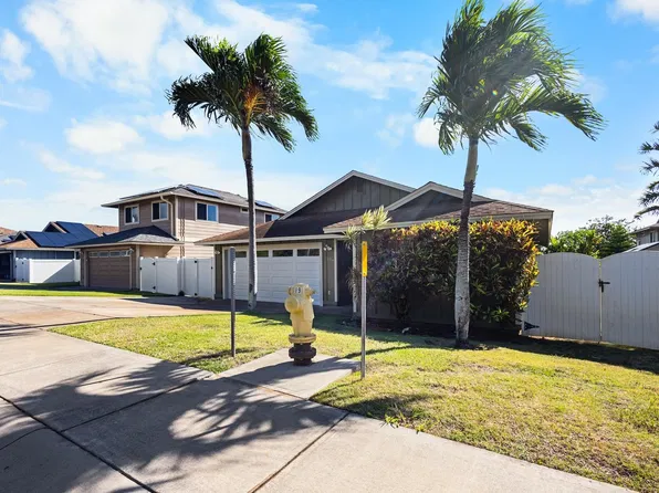 224 Kamahao Cir, Wailuku, HI 96793