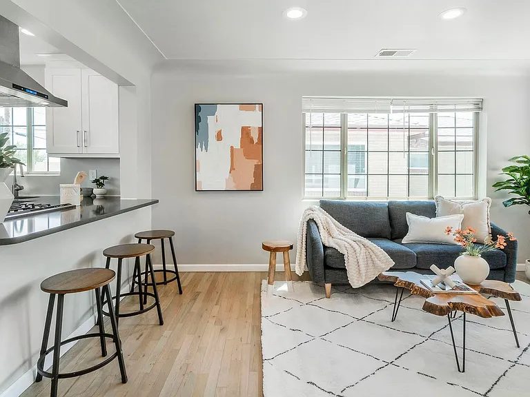 Sloan's Lake: 2-Bedroom 1 Bath With High-End Finishes — Photo 11
