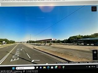 E Cherokee Ave, Sallisaw, OK 74955