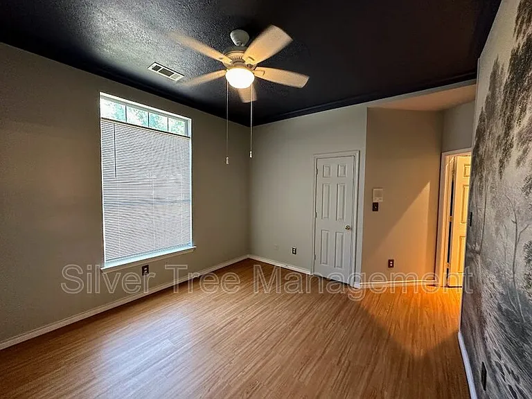 3200 Blenheim Ct — Photo 21