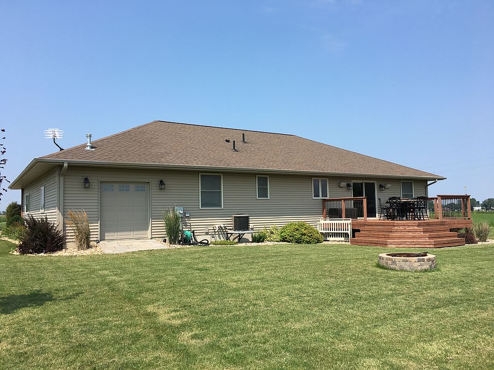 2nd image of 807 11th St SW