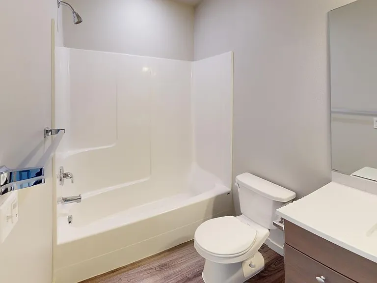 217 Stockton Ave — Photo 8