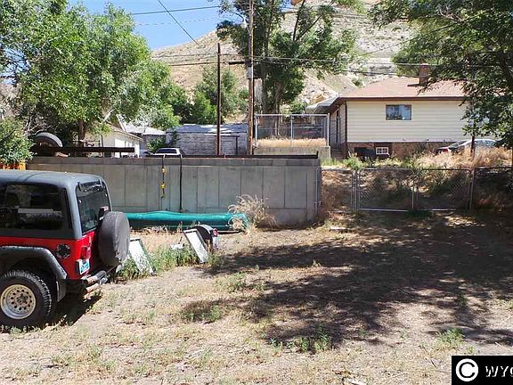 2nd image of 376 W Flaming Gorge Way