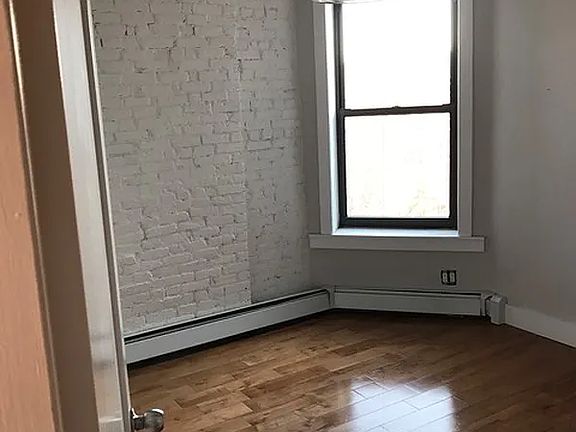 4th image of 540 E 6th St APT 5A