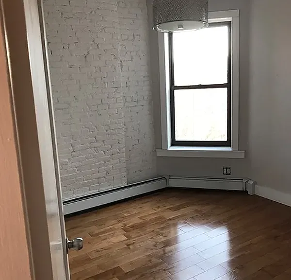 540 E 6th St #5A — Photo 4