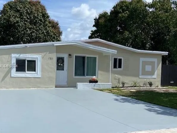 17811 NW 54th Ct, Miami Gardens, FL 33055