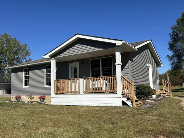 6430 Sharpe Rd, Fowlerville, MI 48836