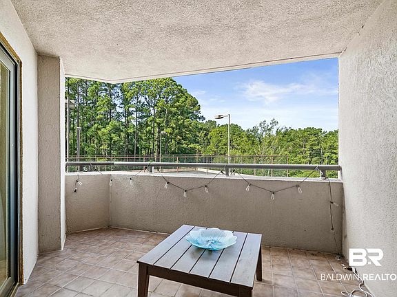 2nd image of 100 Tower Dr Unit 204