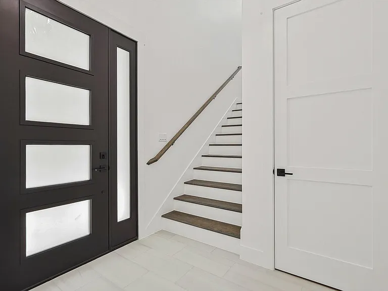 767 W Main St #205 — Photo 3
