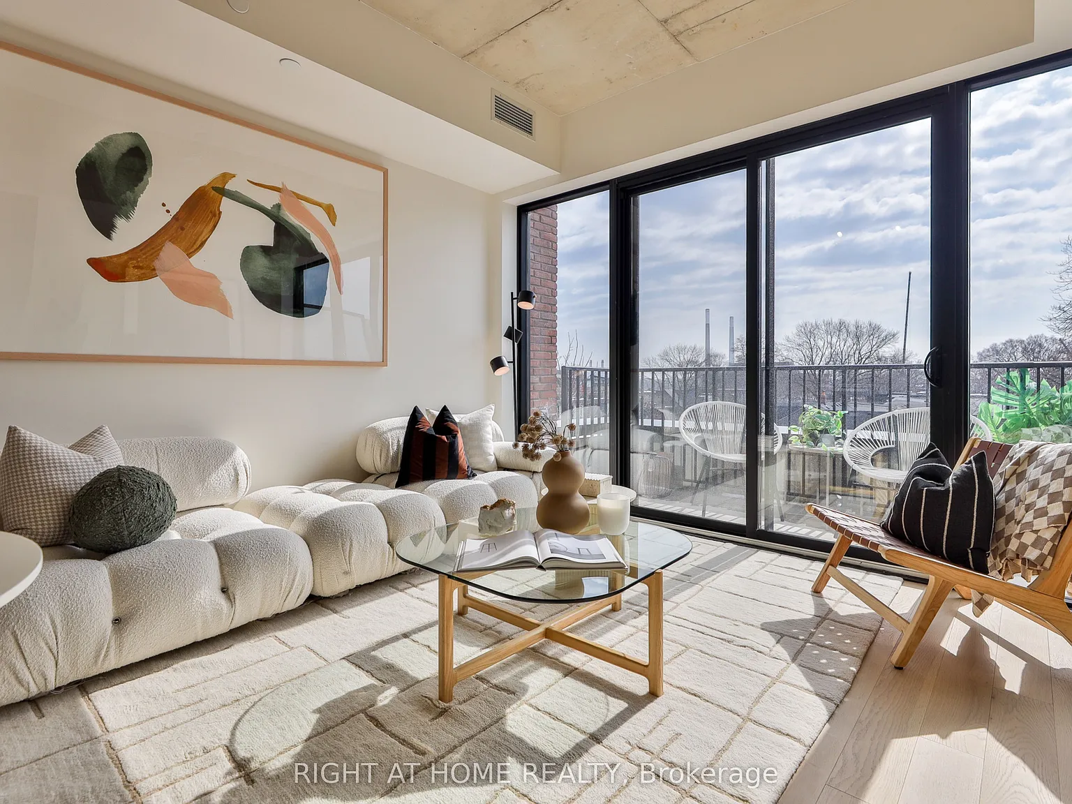 Biblio Lofts — Photo 3