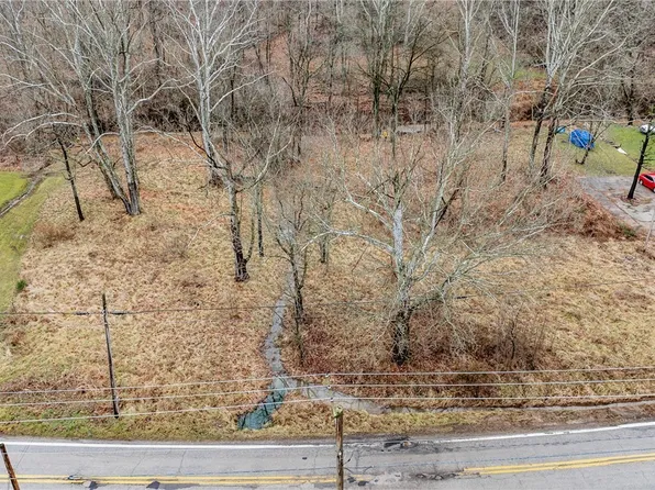 Lost Pavement, Parkersburg, WV 26101