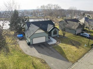 7808 Upper 145th Ct W, Apple Valley, MN 55124