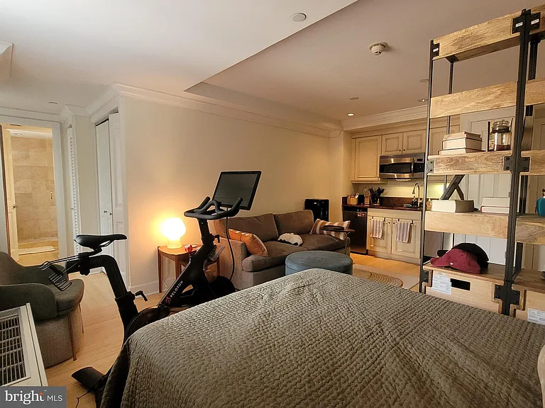 1701 Locust St #15-1917 — Photo 5