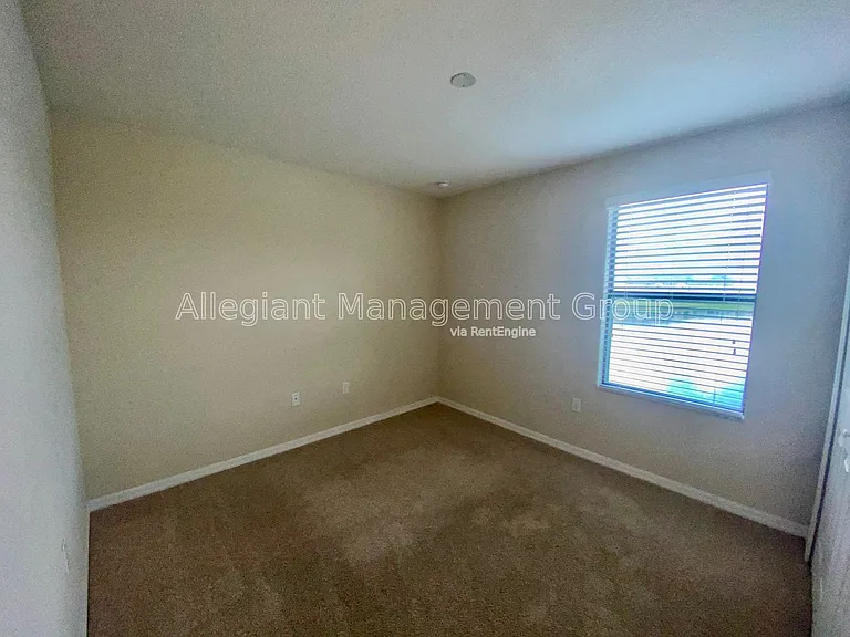 2363 Seven Oaks Dr — Photo 9