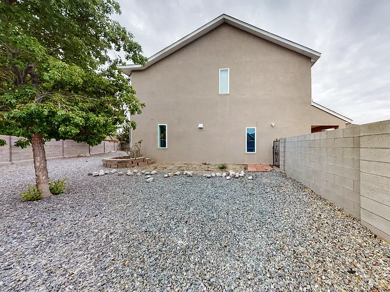 10600 Calle Gandia NW — Photo 29