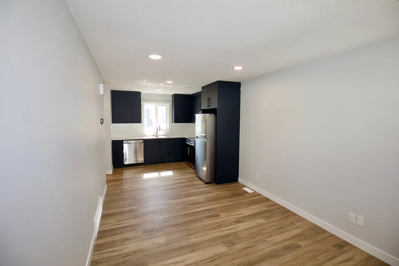 1 Bed 1 Bath Garage Suite Blatchford Edmonton — Photo 2