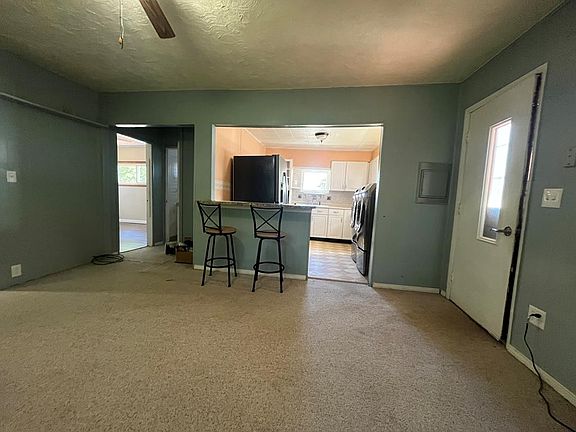 4th image of 98 N Dillon Dr