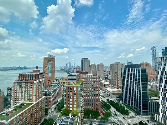 Rented by NY Living Solutions | media 2