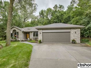 22746 Linden Rd E, Crescent, IA 51526