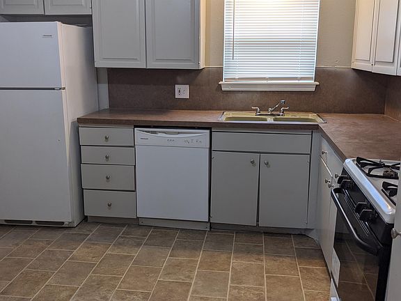 3rd image of 6407 S Newport Ave #C