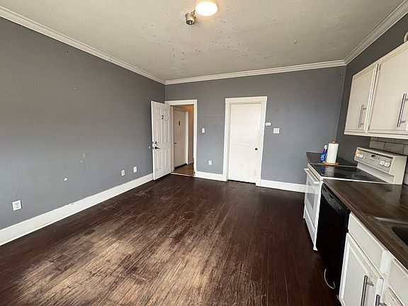 3rd image of 3241 W Liberty Ave APT 2