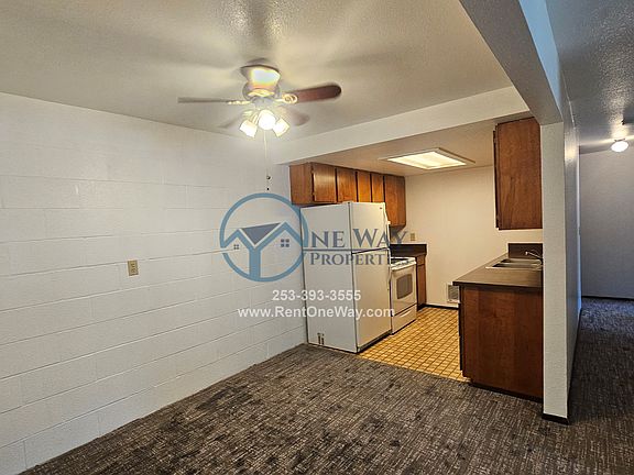 5th image of 18601 4th St E #7