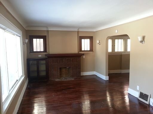 5th image of 1389 Mark Ave