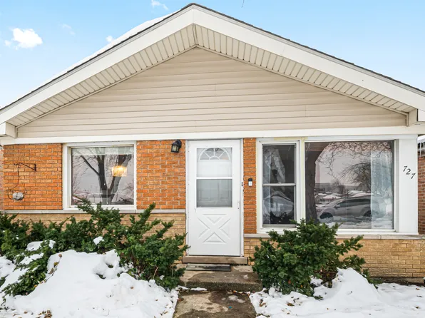 7727 New England Ave, Burbank, IL 60459