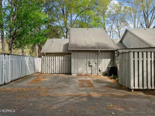 101 Mallards Cove, Vass, NC 28394