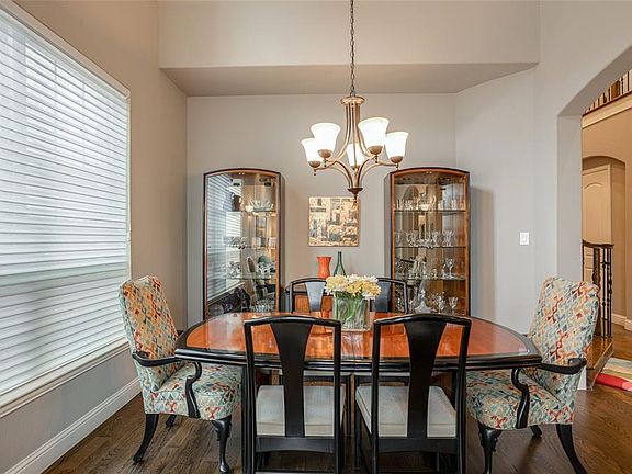 3rd image of 2417 Bigleaf Ct