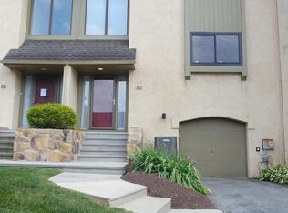 492 Lynetree Dr, West Chester, PA 19380