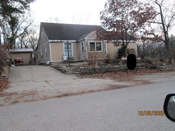 2nd image of 1950 Rupert St NE