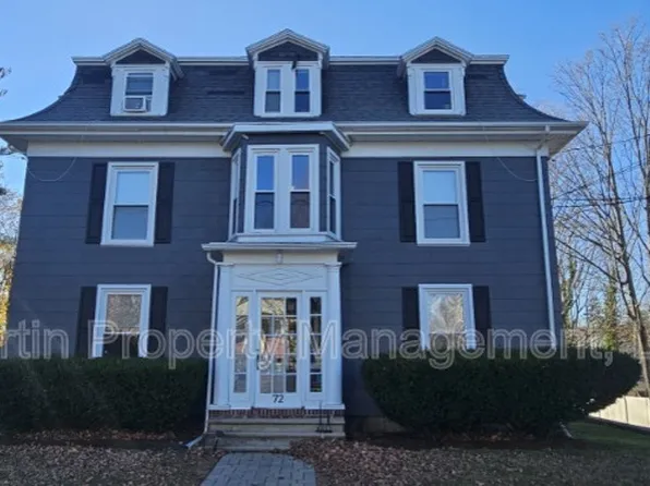 72 Linden St APT 101, Reading, MA 01867