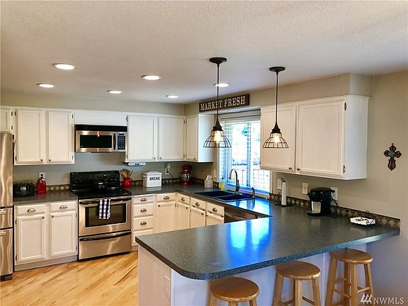 5th image of 9318 Pleasant Hill Ct NE