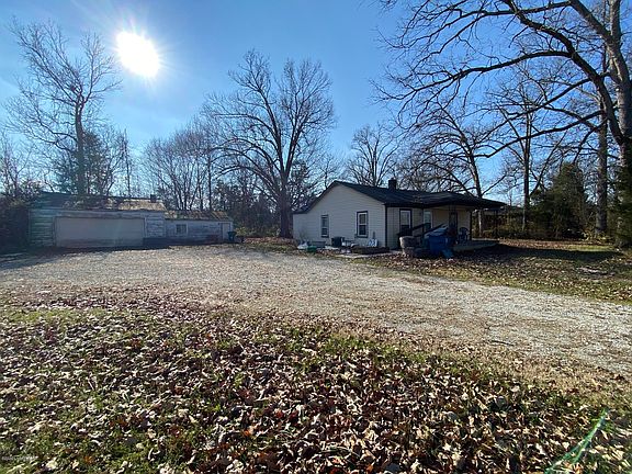 2nd image of 1369 Highway 44 W
