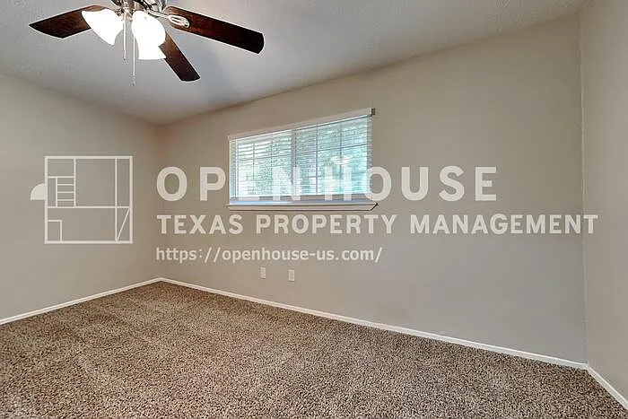 16854 Gleneagle Dr N — Photo 14