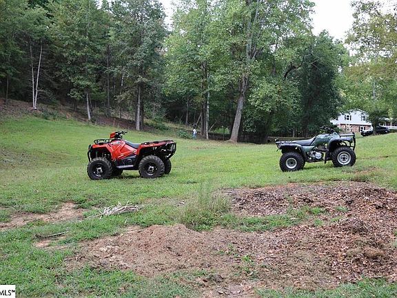 4th image of 111 River Ridge Dr