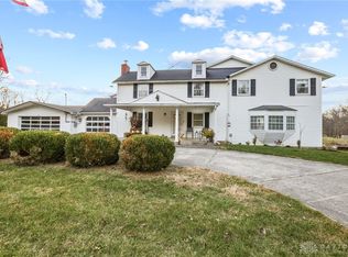 1901 Armstrong Rd, Fairborn, OH 45324