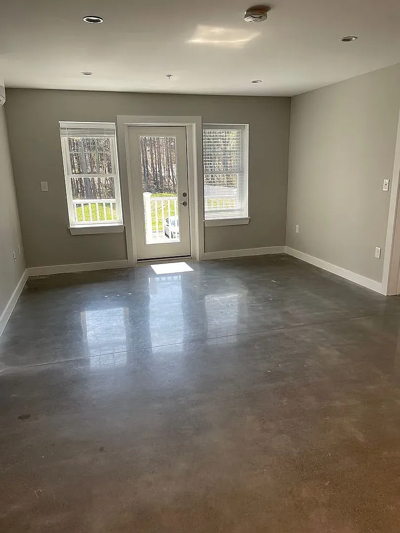 2 bed, 1100 sqft, $2,250 — Photo 1
