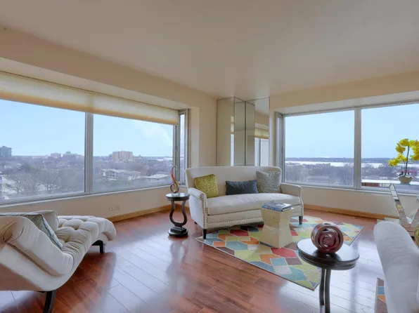 1300 E Lafayette St #606, Detroit, MI 48207