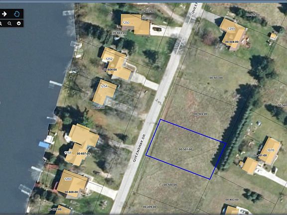 2nd image of 1255 Queensway Dr