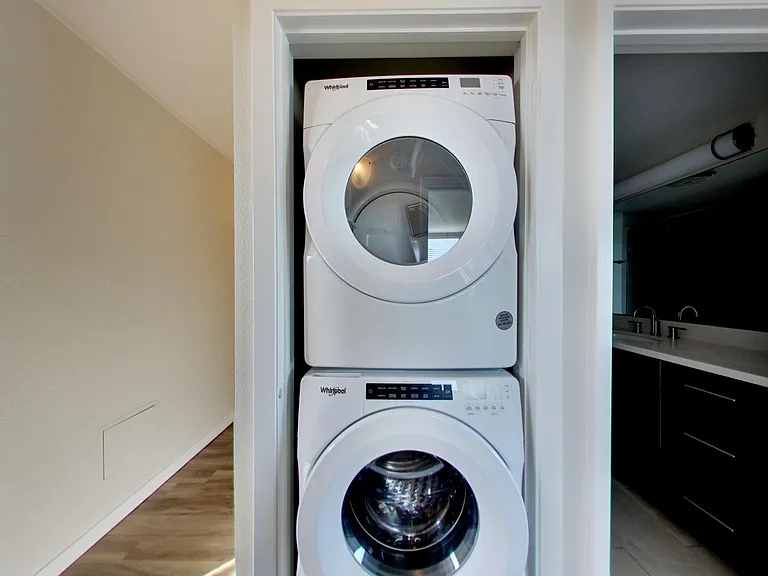 Panomar Luxury Apartments — Photo 71