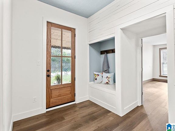 3rd image of 2093 Shanghai Rd