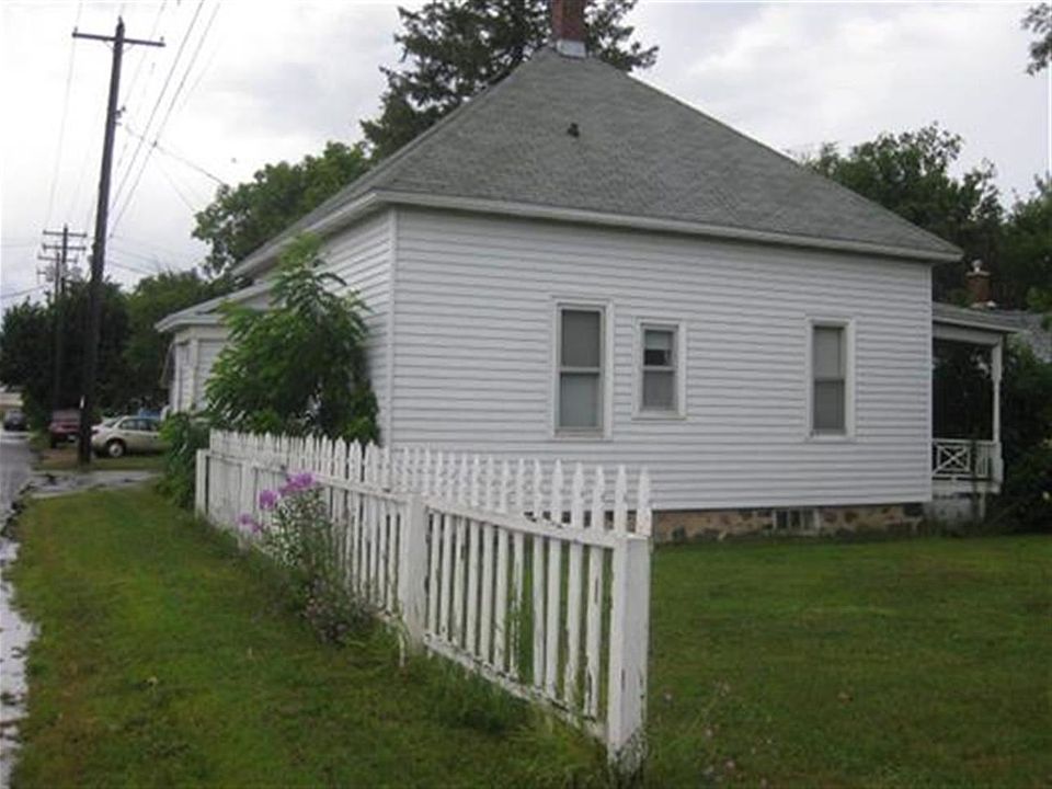 2nd image of 1328 N 2nd St
