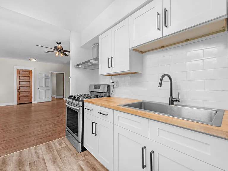 8005 Lake Ave #2 — Photo 9