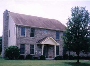 2353 N Fairfax Dr, Columbus, IN 47203